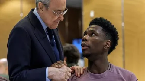 啟德體育園南看台轉換為室內體育場，室外設施撤除，球迷迎接全新體育體驗